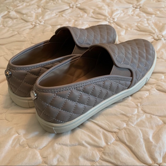 Steve Madden ECENTRCQ Quilted Sneakers - Picture 5 of 10